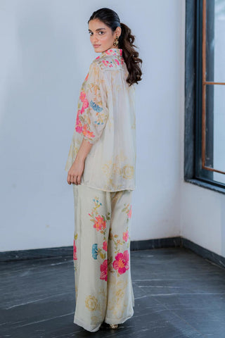 Ivory Co-ord set with fresh vibrant prints for comfort and style with a touch of elegance. Perfect outfit for Resort, beach vacations, cocktail parties.