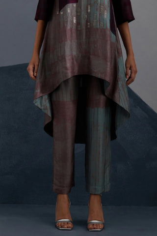 Straight dupion silk trousers coordinated with statement tunic.