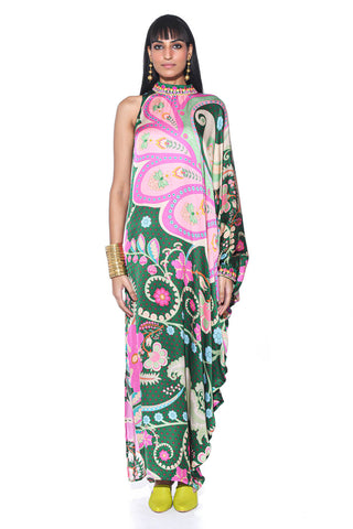 The high neck collar and one shoulder free sleeves adds a touch of modern fusion elegance, while the rich emerald hue exudes luxury and sophistication. Perfect for evening galas, cocktail parties, and formal celebrations.