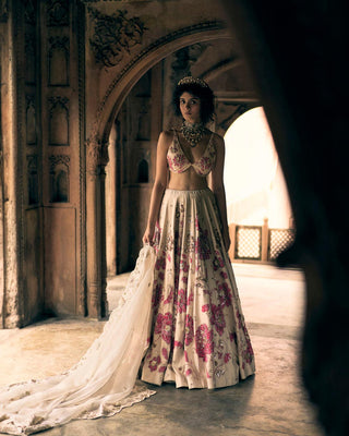 A perfect lehenga set for the roka ceremony, groom and bride pre-wedding photo shoot, Pre-wedding parties 