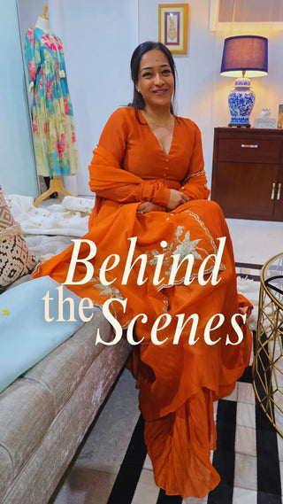 A little glimpse into Leela Lane boutique trial and fitting session, helping our customers find the perfect fit for their special occasions.