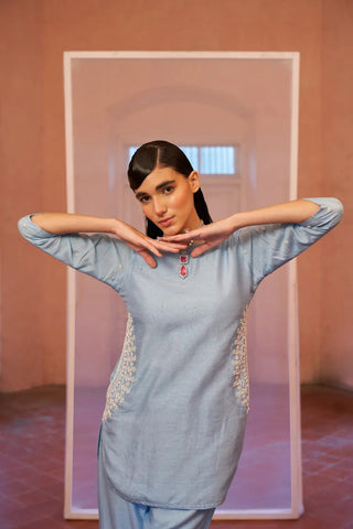 The Indian designer Women kurta Co-ord set is a statment outfit for casual day out or a laid-back evening affair, embrace the charm of this timeless combination.