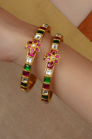 Premium bangles set with gold finish and vibrant colours, featuring screw closure. suitable for weddings, festivals, bridal occasions and cultural celebrations.