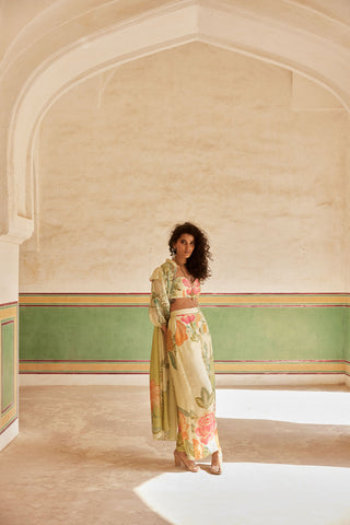 A pastel green and ivory placement jacket set is a perfect look for resort or beach side for brunch or summer weekend dress.