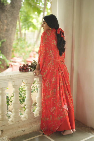 A beautiful long jacket with free sleeves. A perfect style for beach, resort, holiday, coastal picnic.