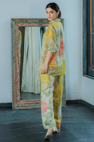 Lime Co-ord set with fresh vibrant prints for comfort and style with a touch of elegance. Perfect outfit for Resort, beach vacations, cocktail parties.