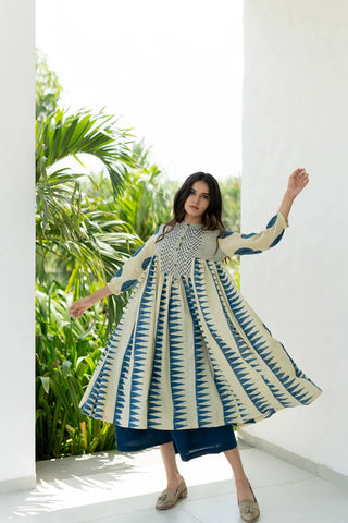 Amra ivory and indigo cotton side pleat kurta, boho hand block print - side pleats, twirl
